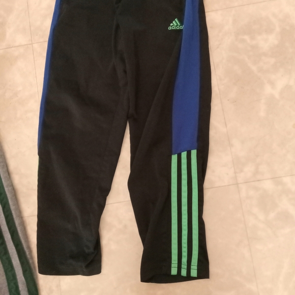 Adidas boys joggers sweatpants atathletic pants bundle size 7 black gray blue - Picture 3 of 11